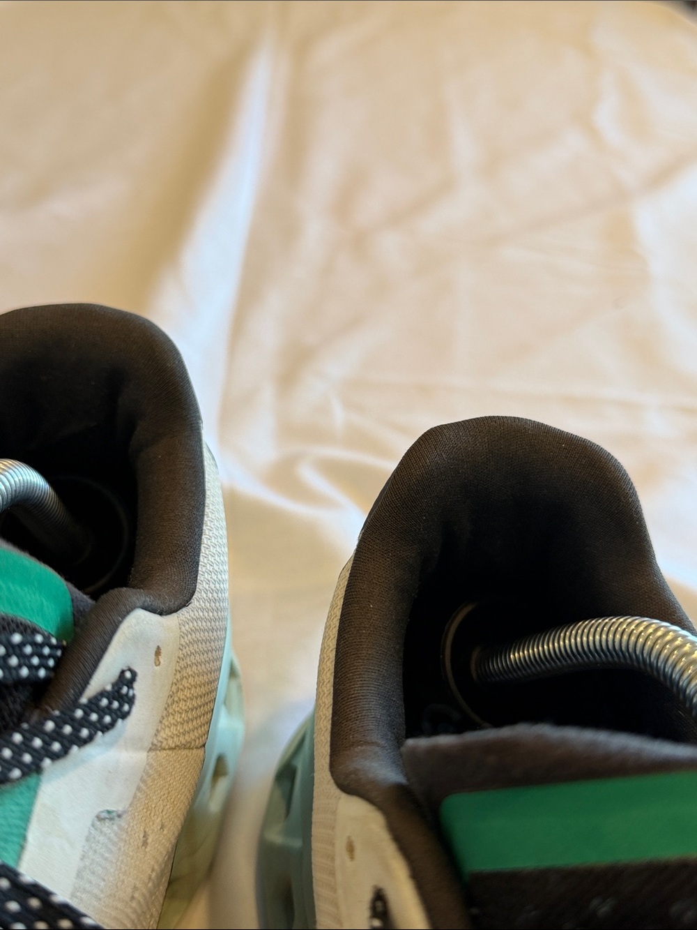 On Running Cloud Monster Sneakers Sz 10.5 GUC plenty of life - Picture 6 of 7